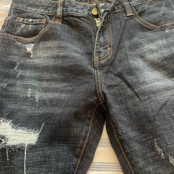 Jeans - Picture 3 of 4